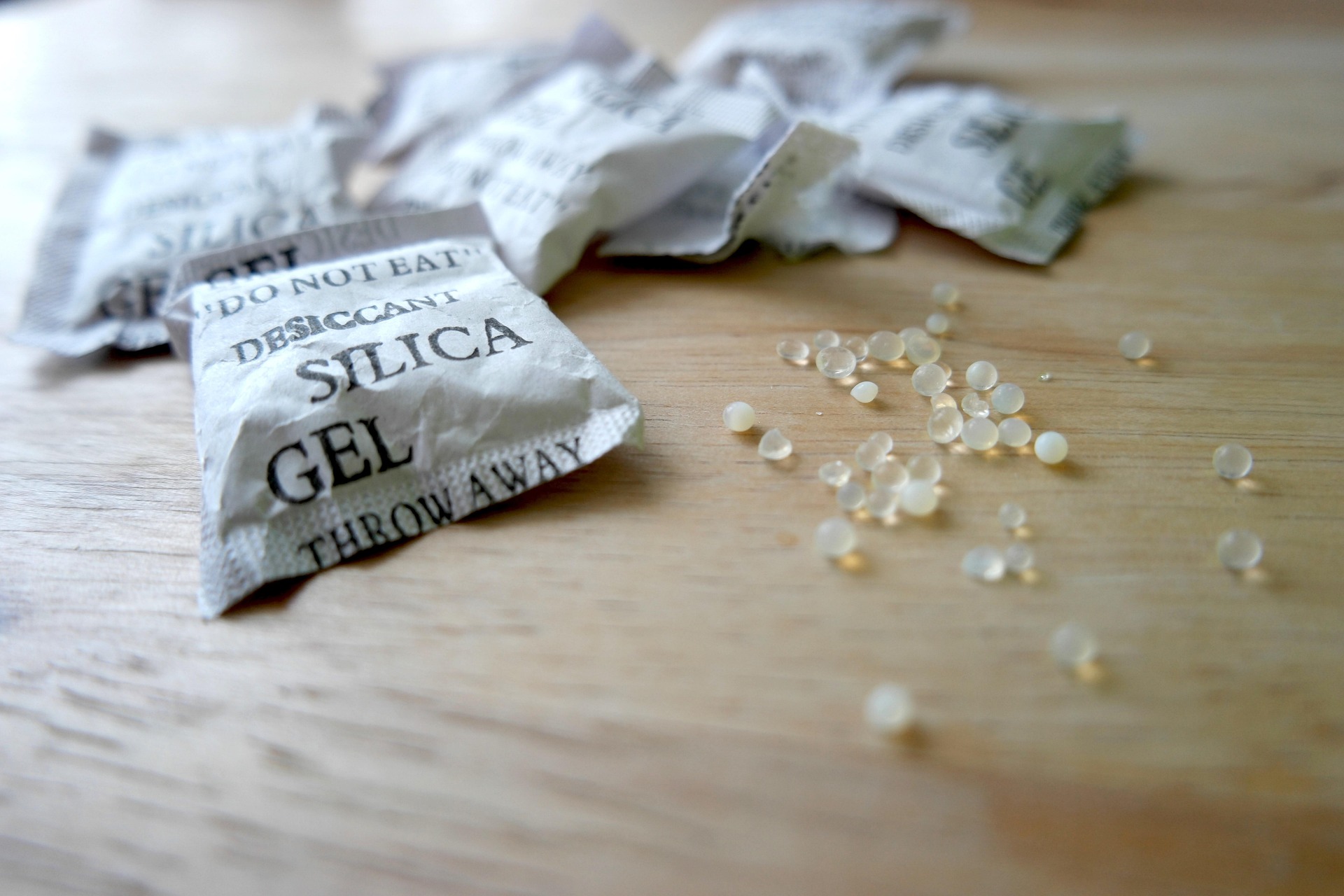 Silica gel pouch for moisture control
